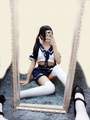 セーラー服ニーソでおま〇こくぱぁ自撮り！清楚ビッチ素人の拗らせエロス！ 3