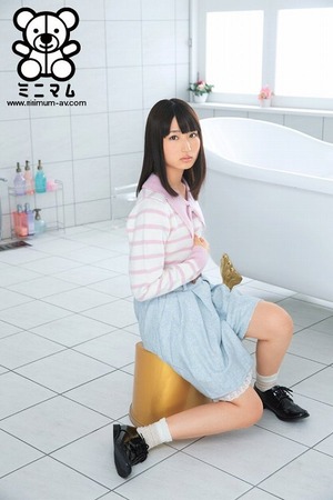  ちょうどいいセフレ顔の低身長ちっぱい娘が好き放題されてるとエロいなwww 16