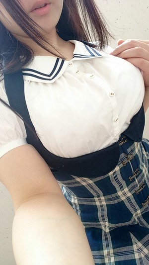 オチ○ポのご褒美おっぱい！たわわ感↑↑な着衣巨乳ちゃん画像！ 12