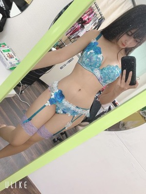 さすが自分の武器をわかってますわｗ性的な体を見せつける承認欲求↑↑女子のエロ自撮りｗｗｗｗ 6