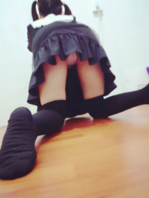 画像：【清楚系ビッチ】エロ自撮りが趣味な黒髪色白パイパン女子画像！ 3枚