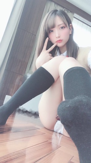 【清楚系ビッチ】やっぱ美少女のサービスエロ自撮りはいいね！ 3