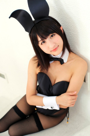 【清楚系ビッチ】性的な奉仕が上手そうなメイド＆バニーガールのエロ画像！ 4