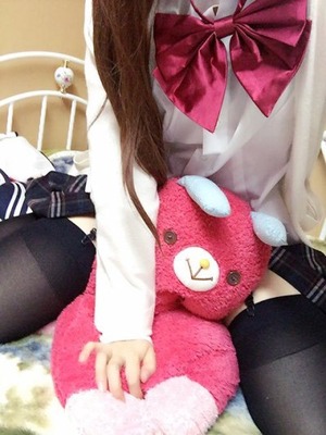  黒髪ショートへアで妹系低身長ちゃんの制服＆ちょいエロ自撮り！ 3