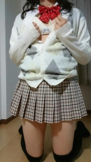 画像： こやつできるぞwwwJK制服に子供パンツでエロ自撮りする素人JDがイイ！ 7枚