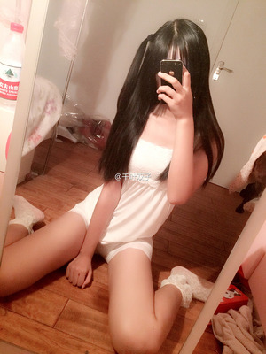 画像：【素人ビッチ】さすが自撮りで全身撮るだけあってメチャしこボディしてますわwww 14枚