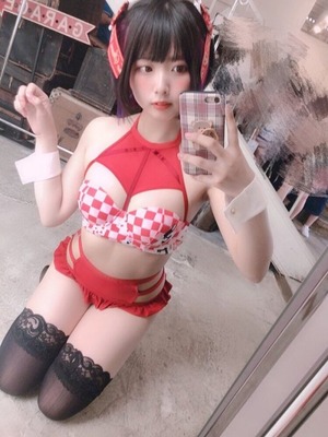 グラドル＆レイヤーのおっぱいアピールに余念のないエロ自撮りｗｗｗ 2