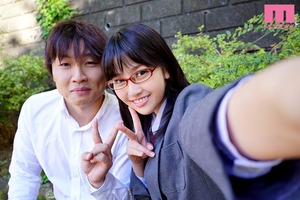 【清楚系ビッチ】付き合い始めた彼女が淫語落書き肉便器セクロスだいしゅき娘だった男の悲劇www