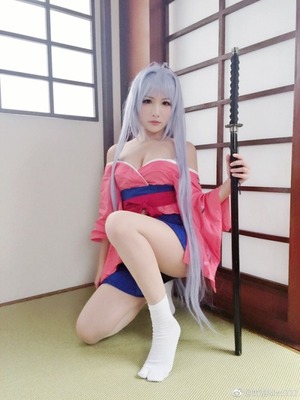 画像：【清楚系ビッチ】おっぱいデカくてカワイイコスプレイヤーの自撮りとエロコスw 20枚