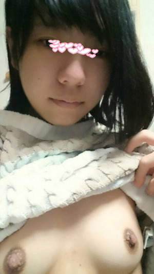 清楚系地味子のおっぱいエロ自撮りがイイ！ 6