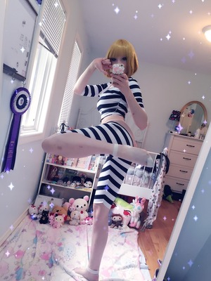 画像：エロコス自撮りでフォロワー増やす！承認欲求↑↑女子画像！ 9枚