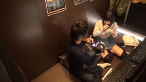 清楚ビッチちゃんとネカフェでこっそりハメ撮りチャレンジwww