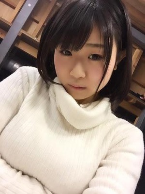 【おっぱいビッチ】巨乳女子のニットでおっぱいの形アピール画像！ 2