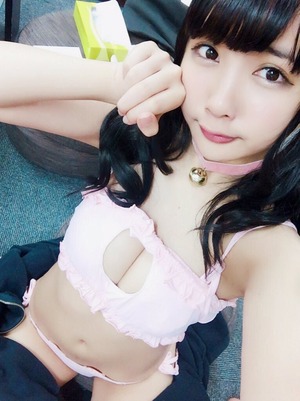【清楚系ビッチ】完全に男に媚びてるエロ下着を身につけた女の子画像www 8