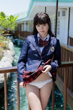 【清楚系】ミニスカJKのパンツにグっとくるフェチ系エロス画像！ 9