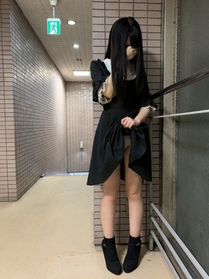 みんな大好き！恥じらいと誘い受けの洋服たくし上げ女子のエロス！ 12