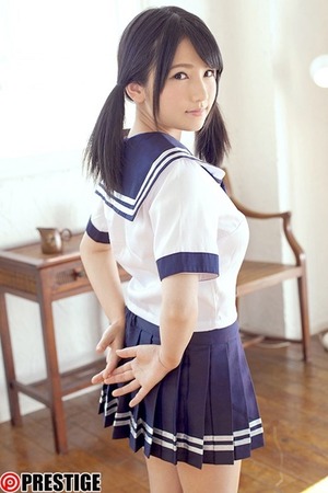 画像：【清楚系ビッチ】美少女で巨乳ってだけでもありがたいのにコスプレセクロスOKなんて女神ですわwww 3枚