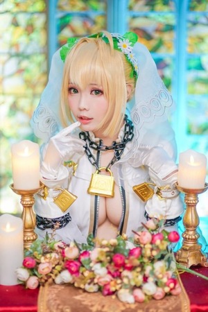 画像：めっちゃ谷間全開でアピールしてる巨乳コスプレイヤー画像！ 7枚