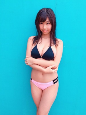 極上くびれ巨乳ボディにフェラの上手そうなクチビル！ 鈴木ふみ奈画像 8