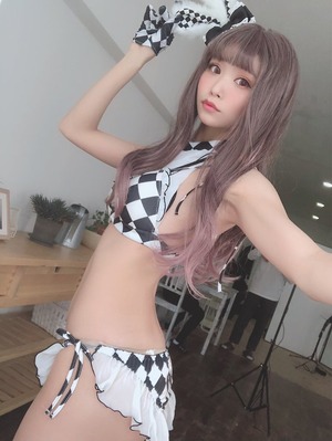 巨乳にエロコス！シコリティの高い自撮りをＵＰする承認欲求↑↑女子のエロス！ 11