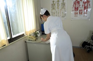 癒し顔美人な巨乳ナースが抜きぬきしてくれるＶＲがステキｗｗｗ 2