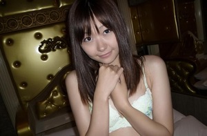 デートにデニムミニスカを履いてくる女はビッチ率が高い件www 13
