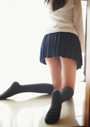 f894e9ed s - 制服女子のすべすべふともも集