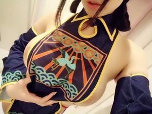 パイズリ楽勝サイズな爆乳ちゃんのおっぱい自慢自撮り！ 13