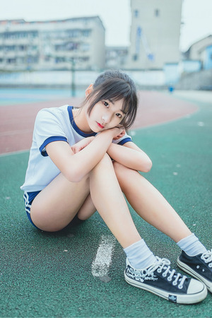 【清楚系】台湾美少女のポニーテール体操服ブルマがイイ！ 2