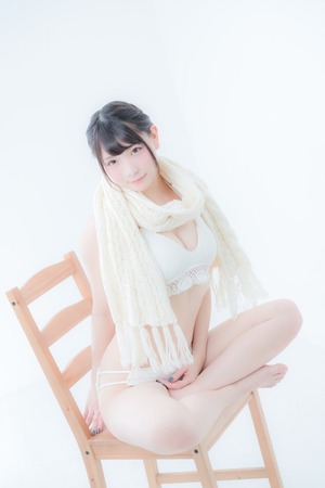 巨乳にエロ尻！余裕で３回戦可能な清楚系ビッチのエロい体画像！ 5