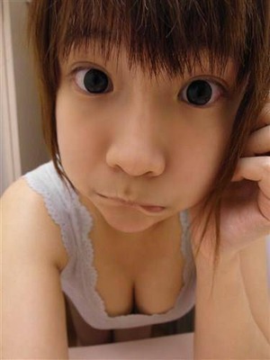 【清楚系ビッチ】ロリ顔で巨乳な美少女がおっぱいアピール自撮りｗｗｗ 8