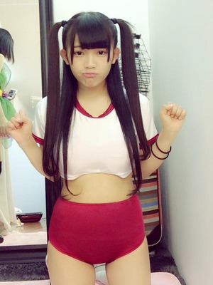 【おっぱいビッチ】乳首は見えてないけど十分すぎるほどエロい乳フェチ画像！【26枚】 9