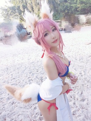 画像：【清楚系ビッチ】おっぱいデカくてカワイイコスプレイヤーの自撮りとエロコスw 14枚