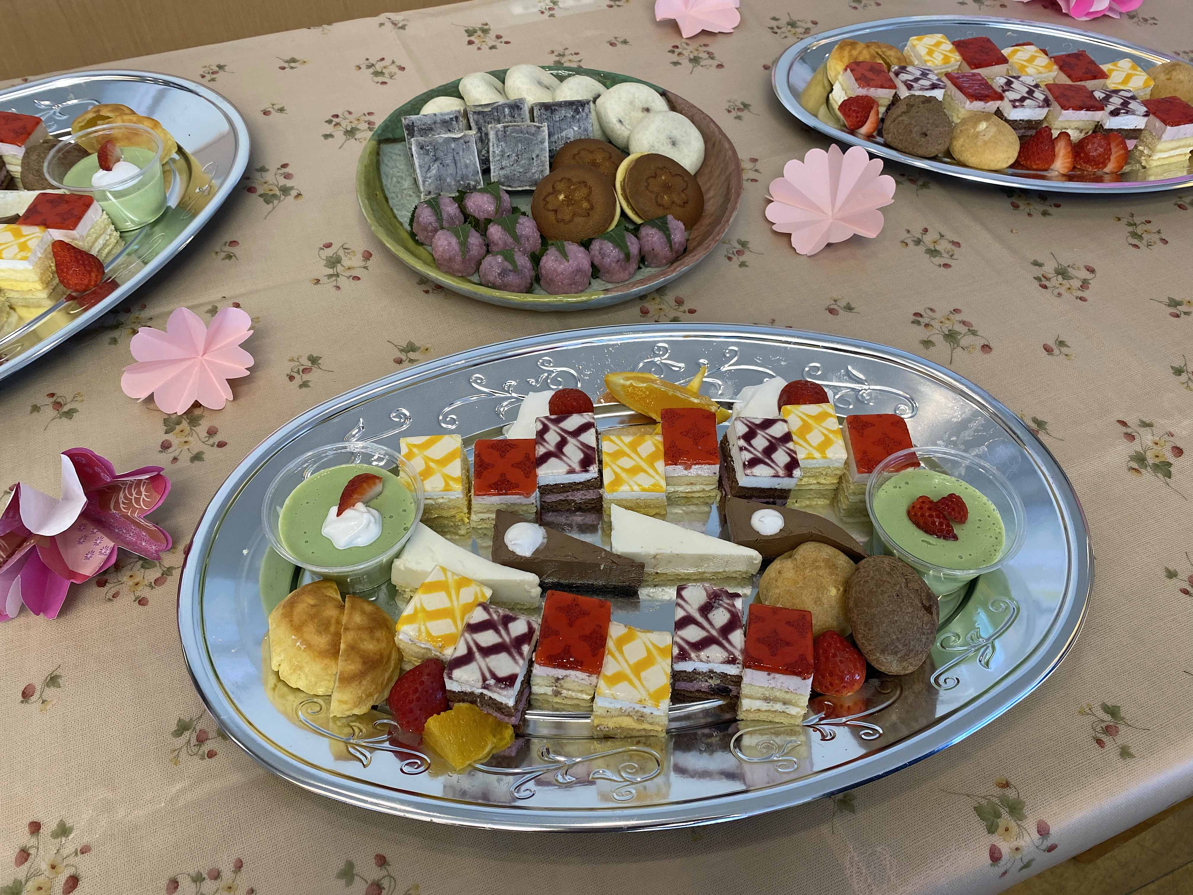 デザートバイキング 特養菜の華 デイサービスセンター菜の華 広島 高齢者の生活ケア デザートバイキング 特養菜の華 デイサービスセンター菜の華 広島 高齢者の生活ケア