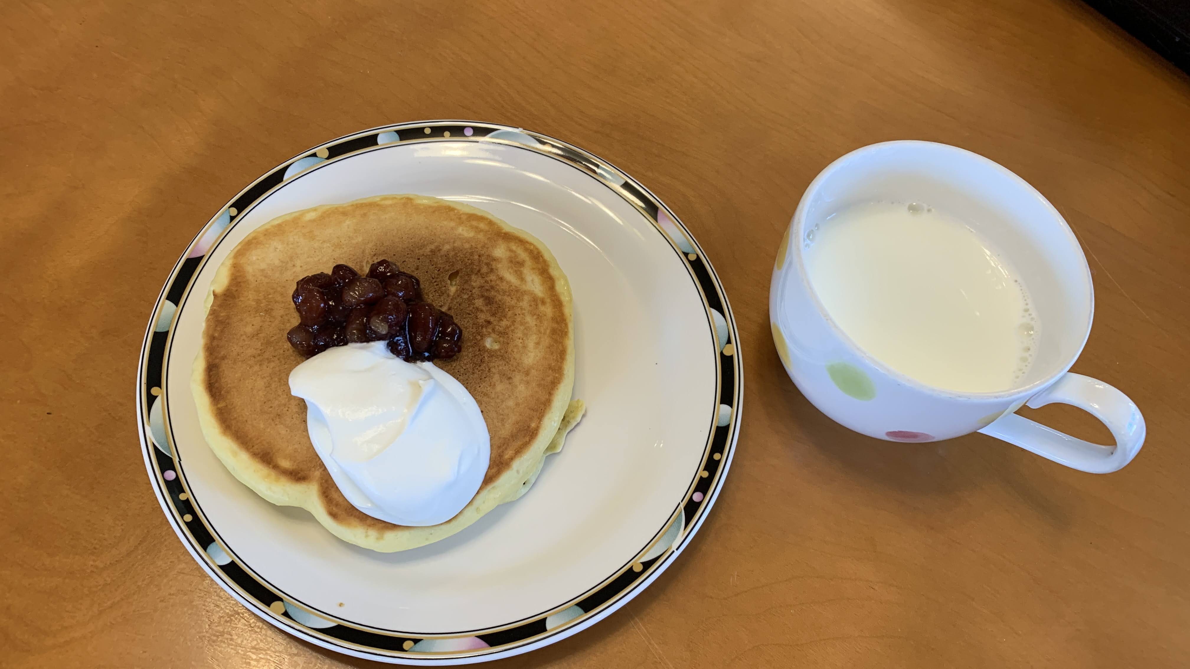 初めてのオヤツ作りは ホットケーキ デイサービスせいわ園 広島 高齢者の生活ケア 初めてのオヤツ作りは ホットケーキ デイサービスせいわ園 広島 高齢者の生活ケア