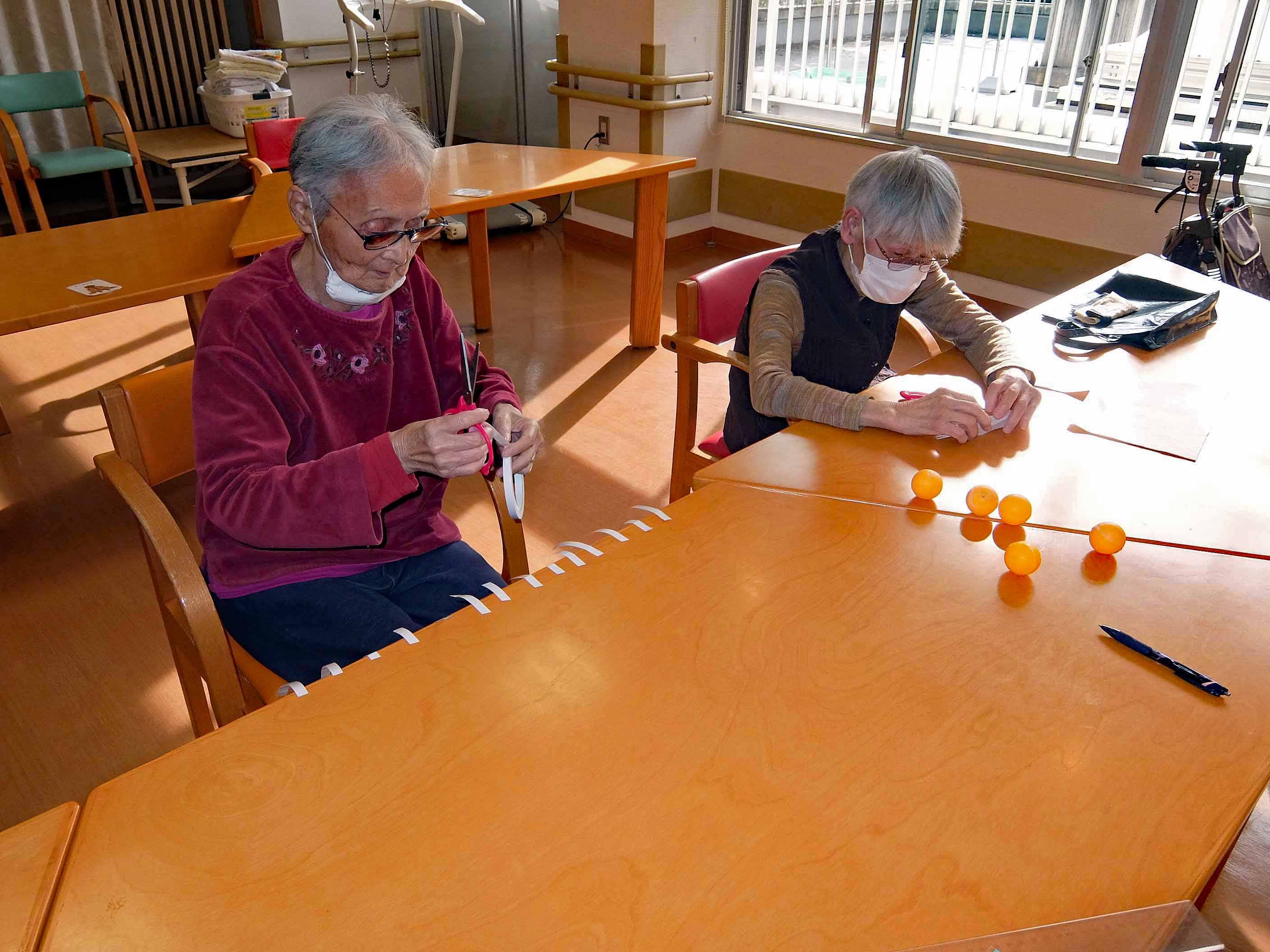 輪投げと的当てゲーム デイサービスせいわ園 広島 高齢者の生活ケア
