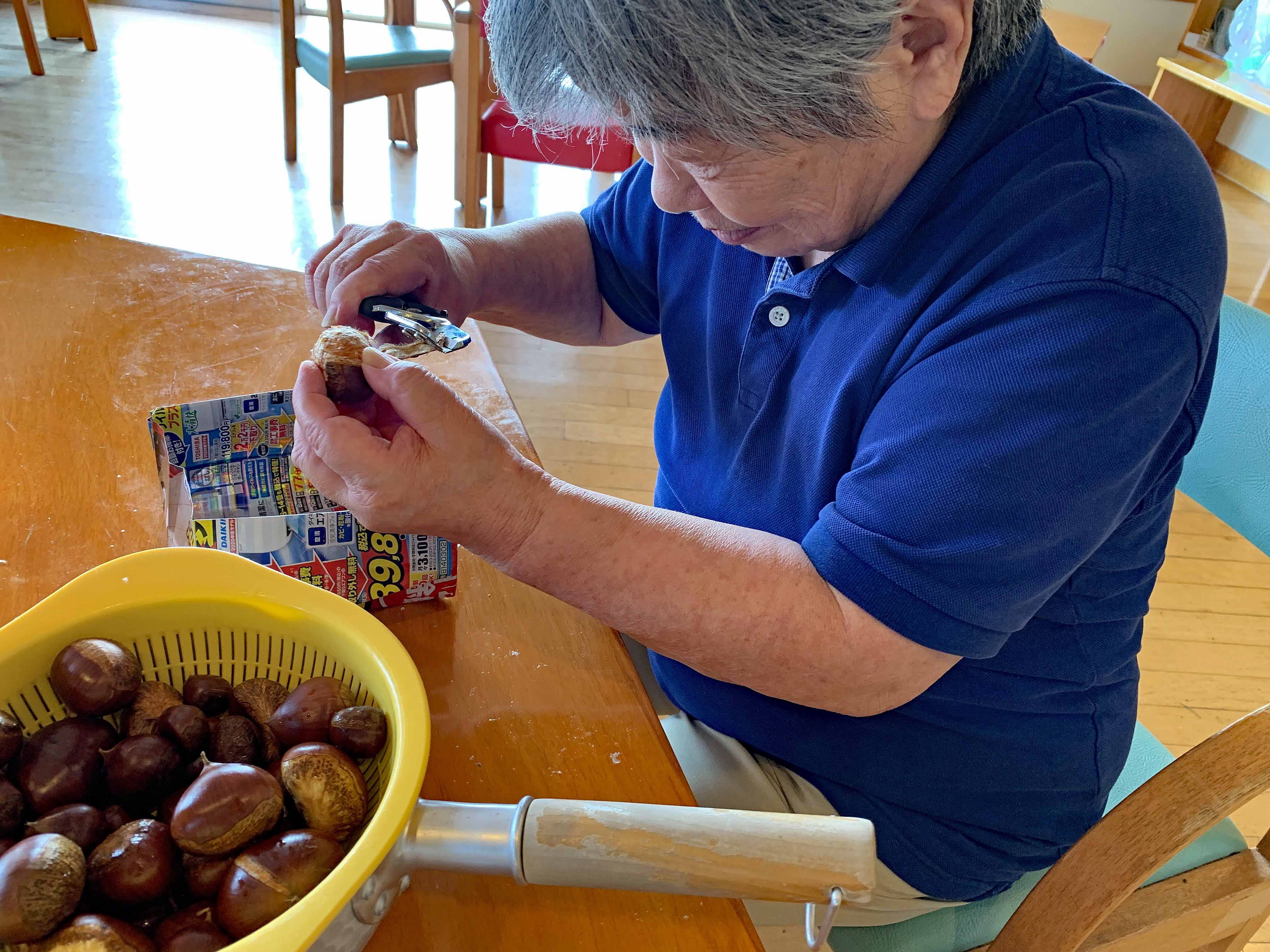 栗ご飯 養護老人ホーム和楽園 広島 高齢者の生活ケア 栗ご飯 養護老人ホーム和楽園 広島 高齢者の生活ケア