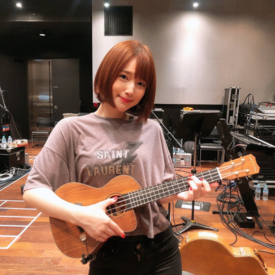 内田真礼Tシャツ5万