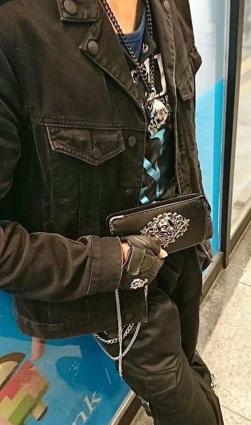 悲報 ヲタ この格好でアキバ歩いてたら職質7回された オタクに見えなくて申し訳ない 悲報 ヲタ この格好でアキバ歩いてたら職質7回された オタクに見えなくて申し訳ない