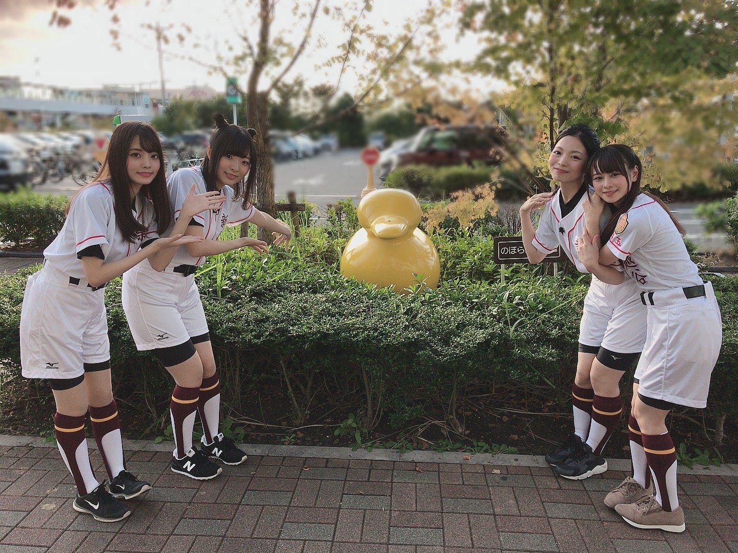 前田佳織里 天野聡美 白城なお 北川里奈 永野愛理 橋本鞠衣 Tvアニメ 球詠 の動画企画が配信中 ゲスト講師に古田敦也氏が出演 声優メモ帳 前田佳織里 天野聡美 白城なお 北川里奈 永野愛理 橋本鞠衣 Tvアニメ 球詠 の動画企画が配信中 ゲスト講師に古田敦也氏が出演 声優メモ帳