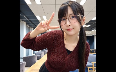 【小岩井ことり】「メガネのお姉ちゃん、どうですか？」