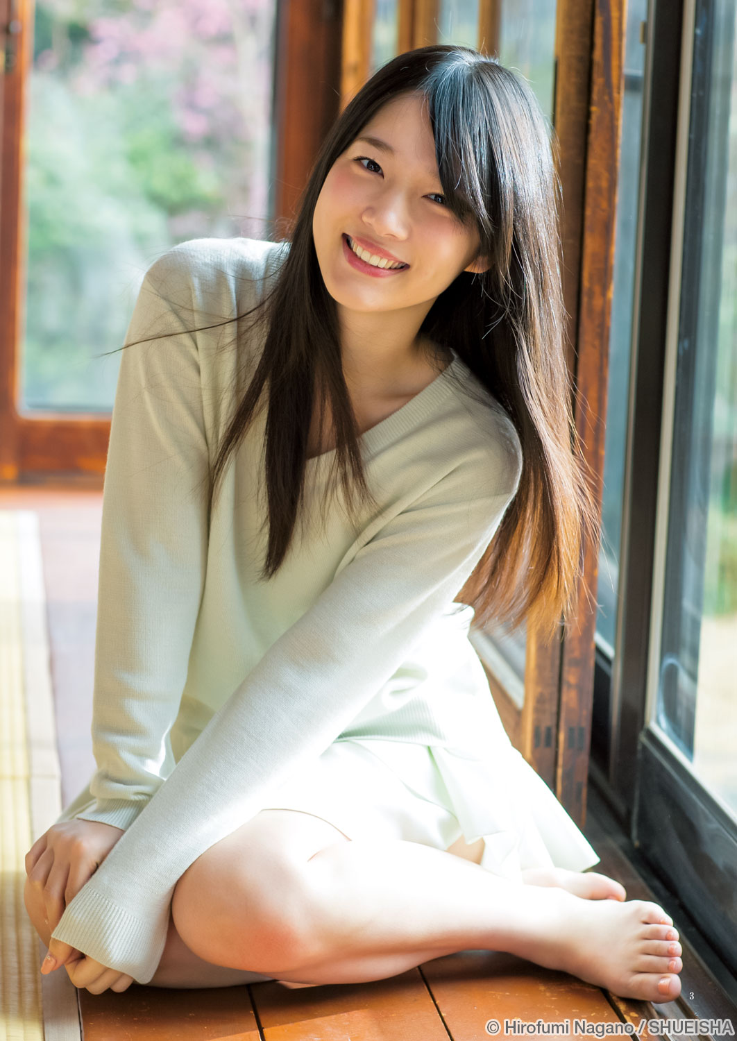 内田真礼 巻頭グラビアを飾った週刊ヤングジャンプ No 号のグラビアページが全ページ公開中 声優メモ帳 内田真礼 巻頭グラビアを飾った週刊ヤングジャンプ No 号のグラビアページが全ページ公開中 声優メモ帳