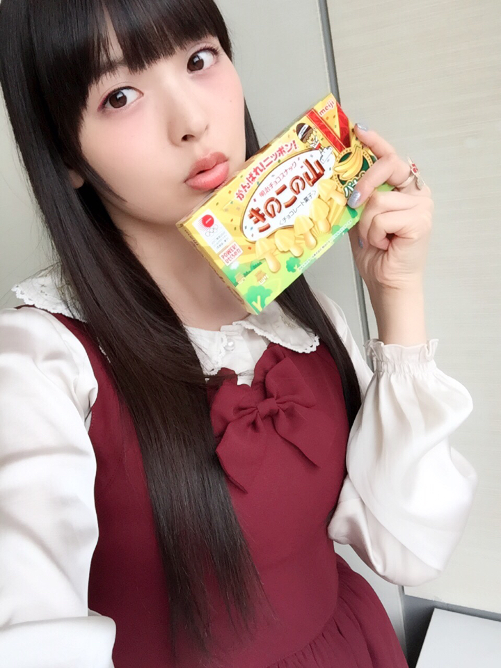 上坂すみれ きのこの山 愛を語るラジオ番組が6 1からスタート 小松未可子がゲスト出演 声優メモ帳