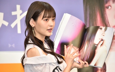 上坂すみれ 水着 ランジェリー姿初挑戦の写真集は 偽乳ではないことを証明 滋養強壮にお役立ていただければ 声優メモ帳 上坂すみれ 水着 ランジェリー姿初挑戦の写真集は 偽乳ではないことを証明 滋養強壮にお役立ていただければ 声優メモ帳