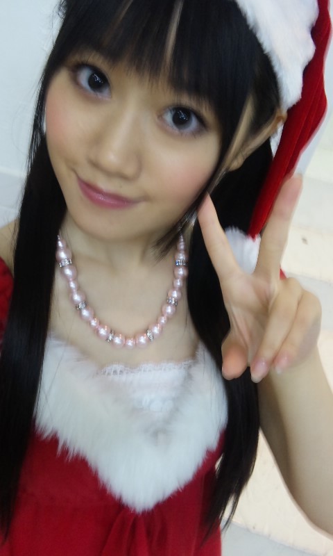 小倉唯 自宅でクリスマスパーティー サンタクロースのコスプレあり 声優メモ帳