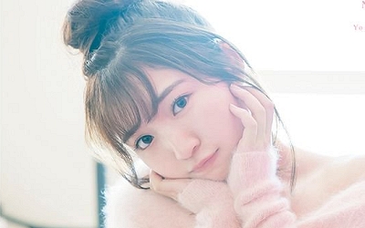 豊田萌絵 1st写真集 More の表紙が公開 もえし おへそが目印 笑 声優メモ帳 豊田萌絵 1st写真集 More の表紙が公開 もえし おへそが目印 笑 声優メモ帳