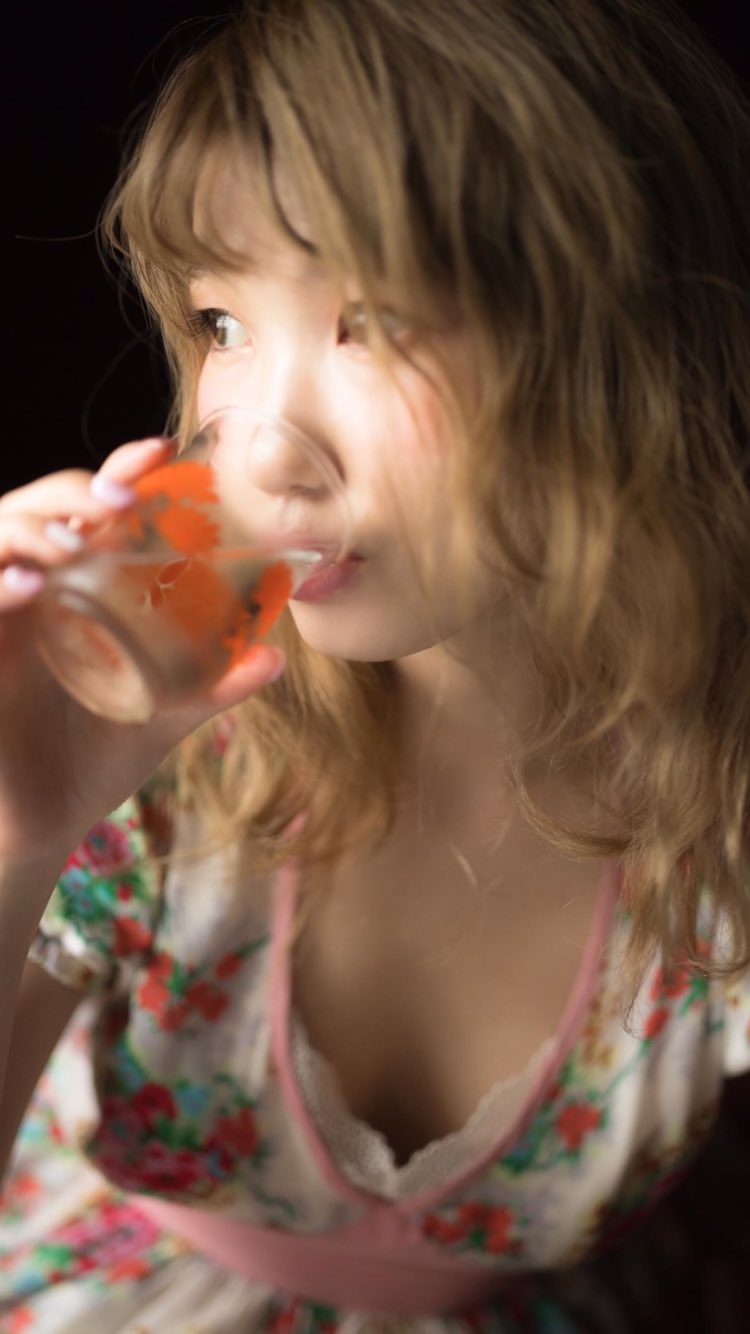 内田彩 東京と沖縄で撮影された写真集が発売決定 水着姿も収録 画像大量 声優メモ帳 内田彩 東京と沖縄で撮影された写真集が発売決定 水着姿も収録 画像大量 声優メモ帳