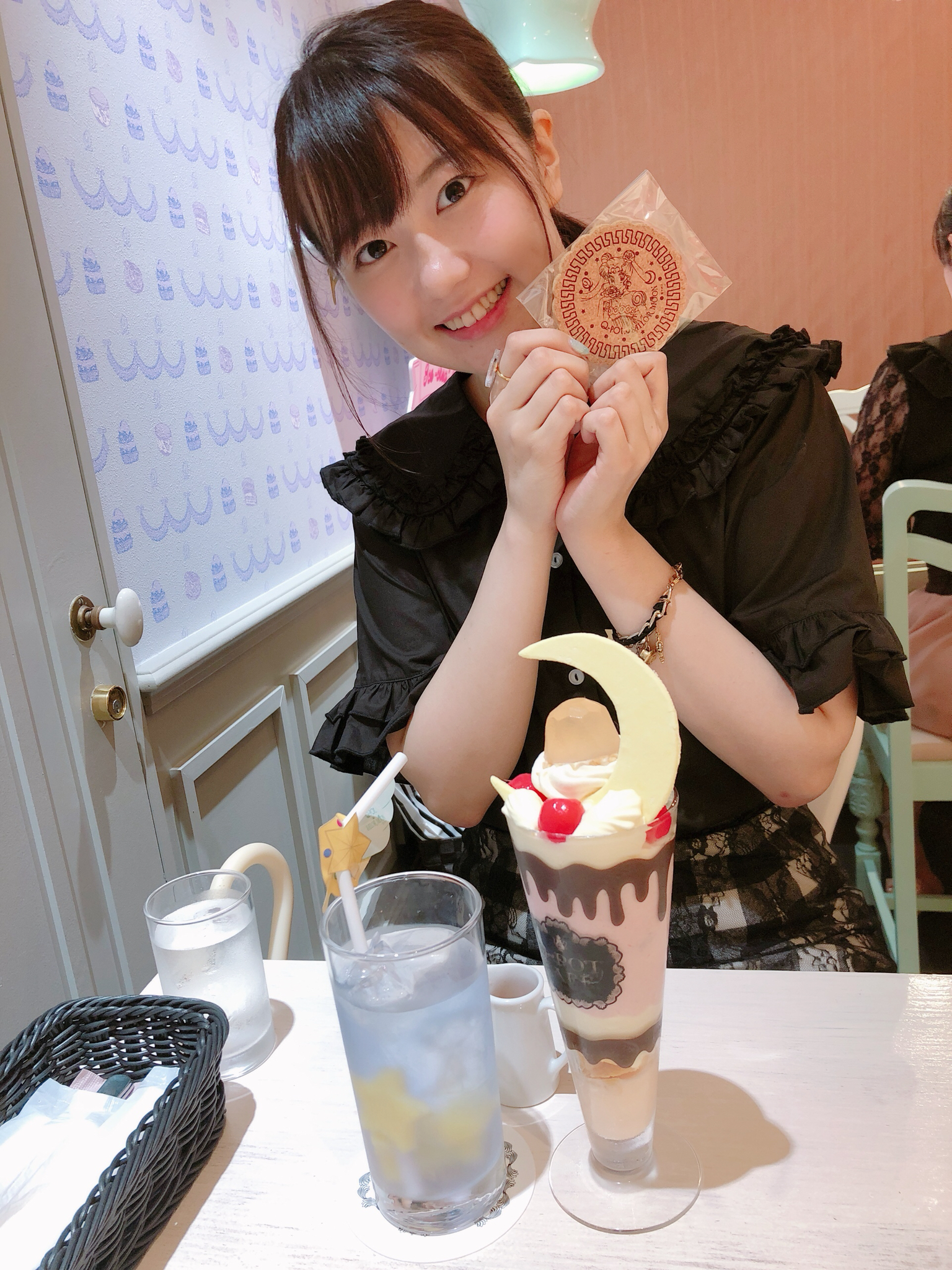 上坂すみれ 三澤紗千香 Q Pot Cafe で仲良くデート 声優メモ帳