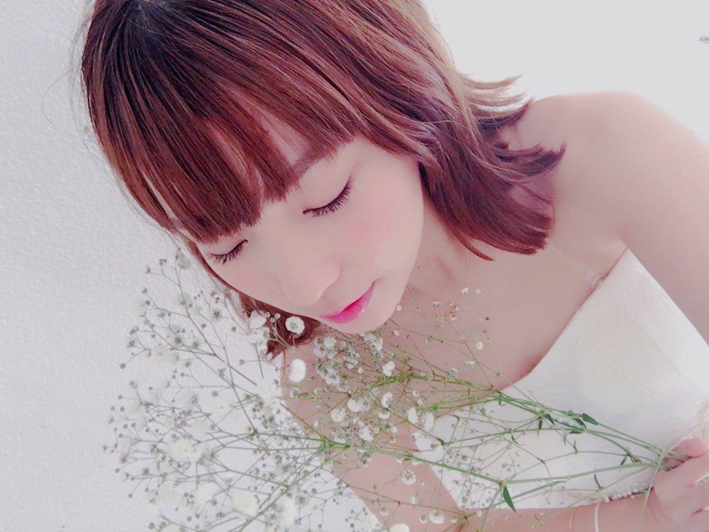 【高槻かなこ】「Voice Actress DIAMOND」の表紙・巻頭特集に登場。30ページの大特集! | 声優メモ帳