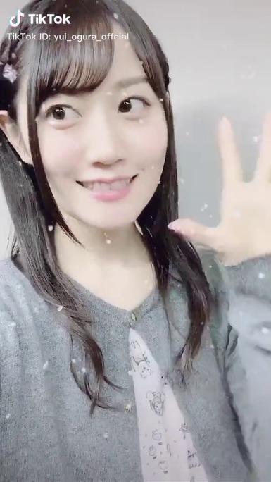 小倉唯_191225_04